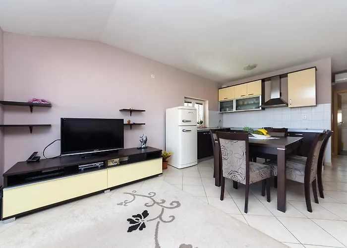 아파트 Martin 자톤